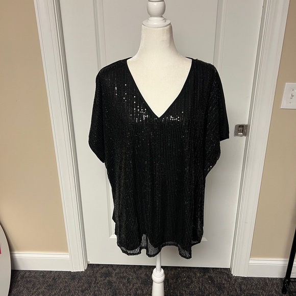 Black V-Neck Sequin Top - Picture 1 of 3